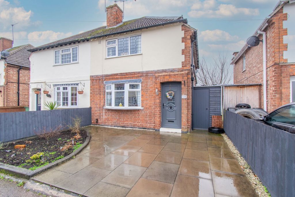 Property photo 1 of 14