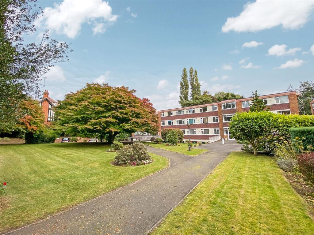 Property photo 2 of 9