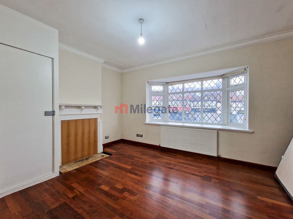 Property photo 2 of 8 Photo 2