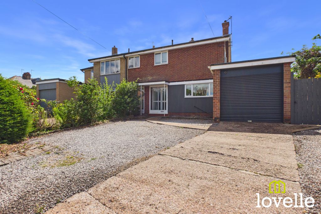 Property photo 1 of 35