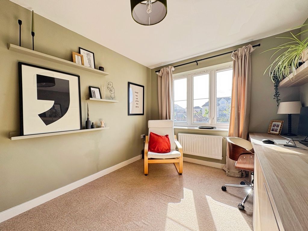 Property photo 3 of 12 Pbox-Img.Jpg