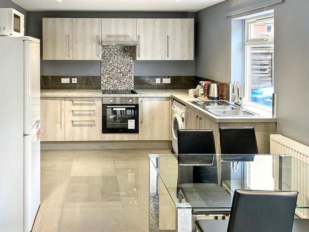 Property photo 1 of 11 60d9A6Ea5d5045Aa8361B1F42Dce8Def.Jpg