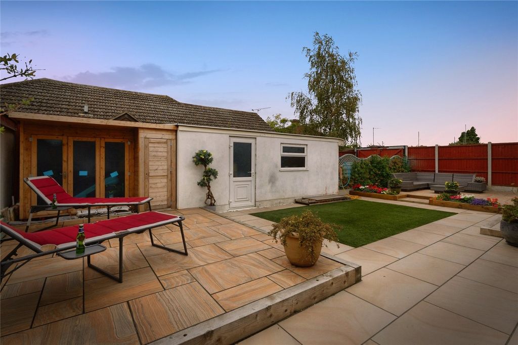 Property photo 3 of 23 Photo