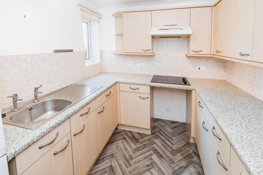 Property photo 3 of 15