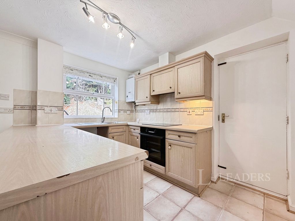 Property photo 3 of 19 Pbox-Img.Jpg
