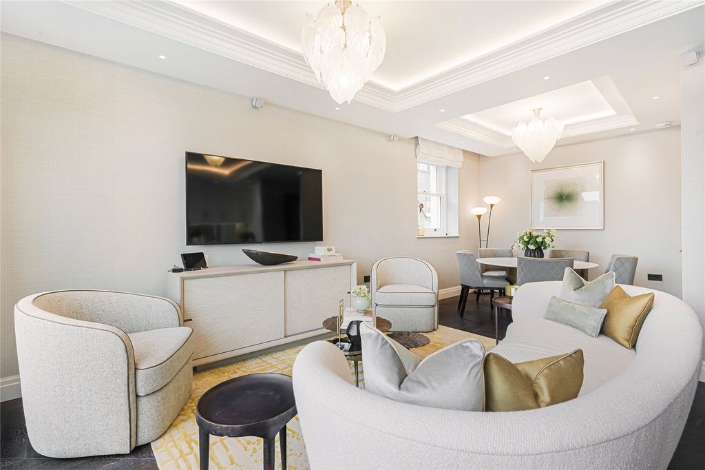 Property photo 3 of 10 Picture No. 27