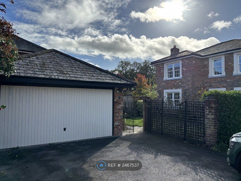Property photo 3 of 23 House And Double Garage