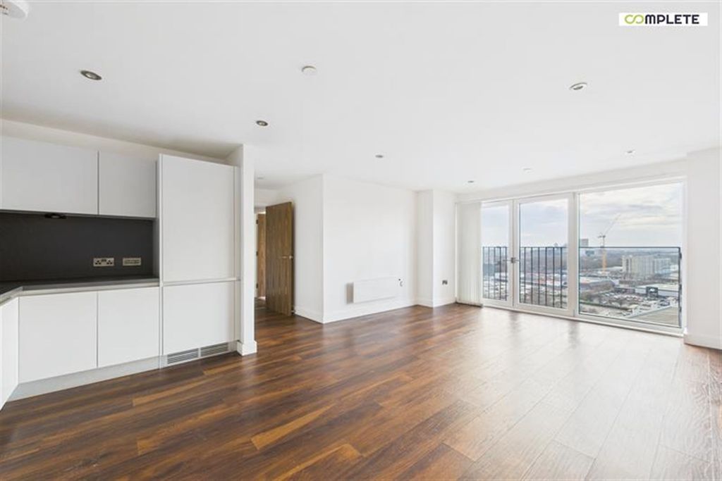 Property photo 1 of 11 (Main)