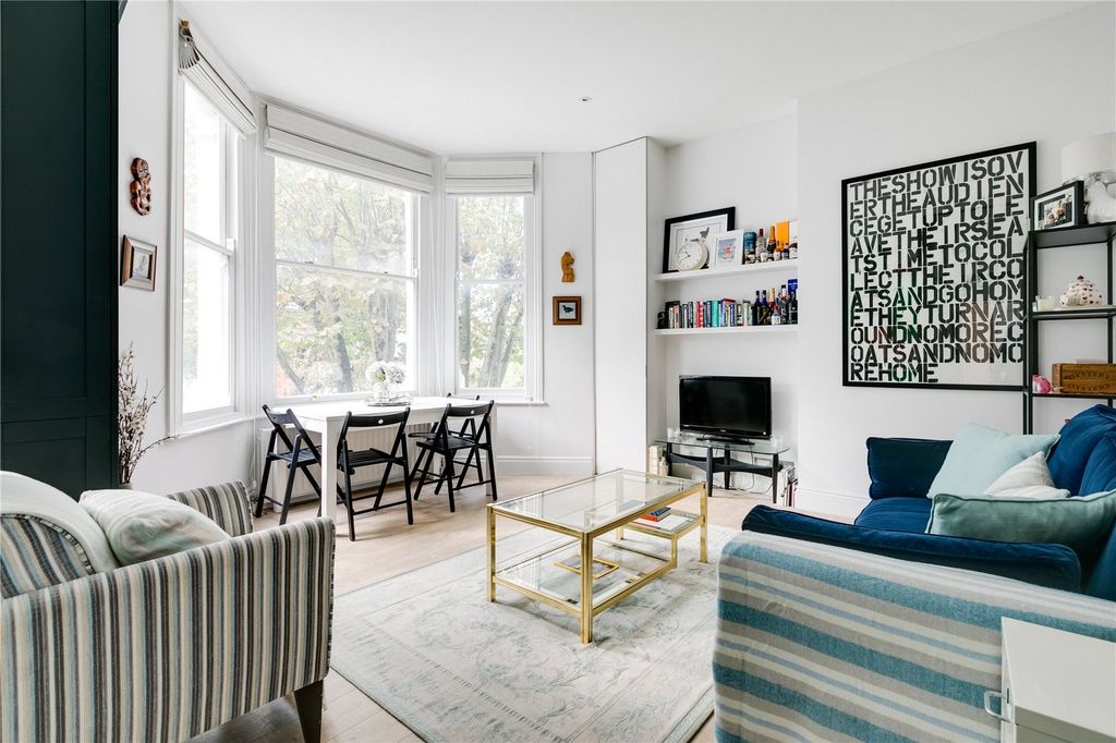 Property photo 2 of 9