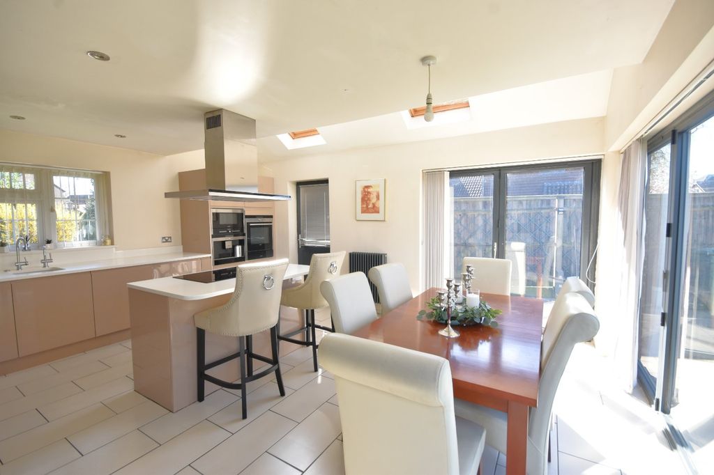 Property photo 3 of 17 Picture No. 18