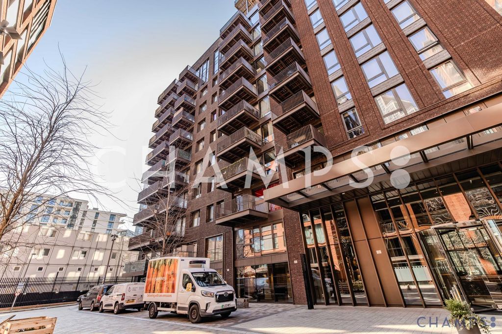 Property photo 1 of 17 Studio Apartment At The Embassy Garden