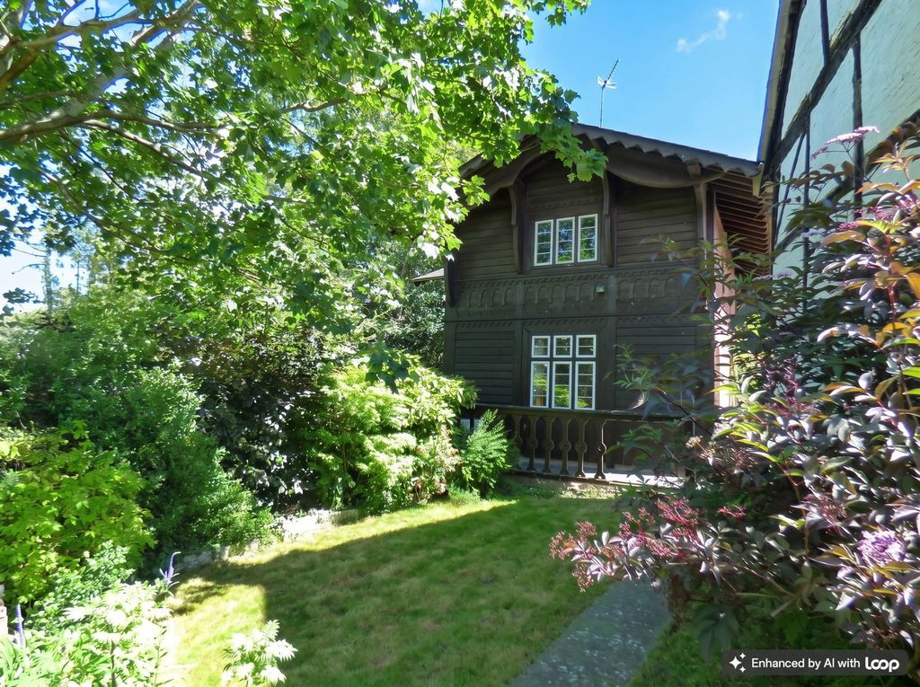Property photo 1 of 27