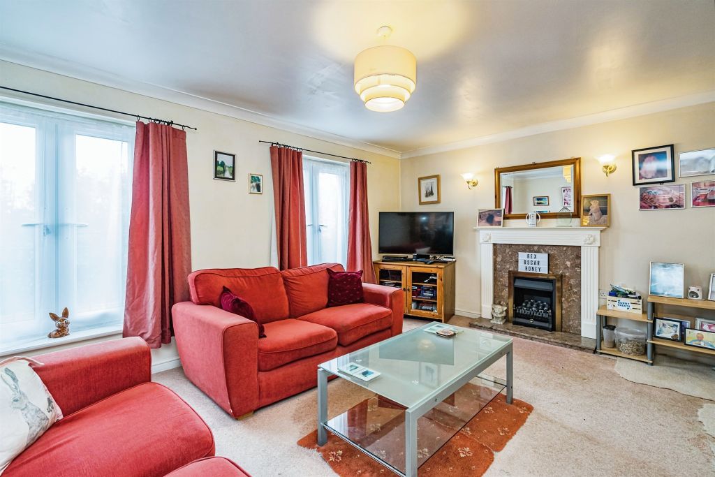 Property photo 2 of 17