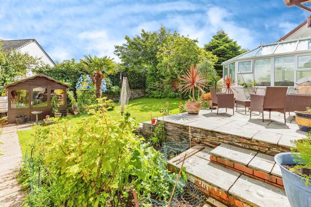 Property photo 2 of 17 Photography