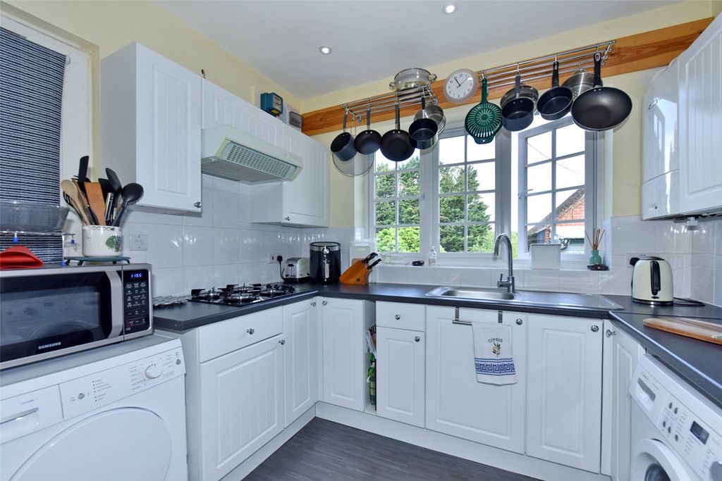 Property photo 3 of 10 Picture No. 02