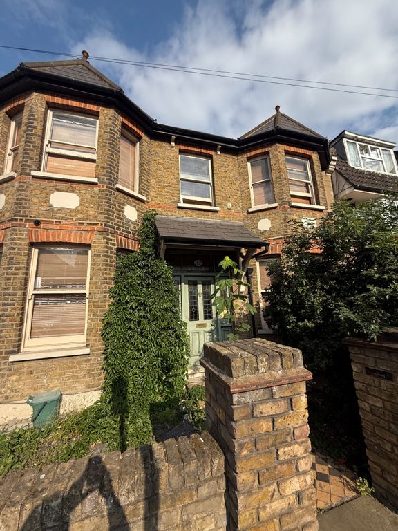 Property photo 1 of 4 Fc New Pics Outside