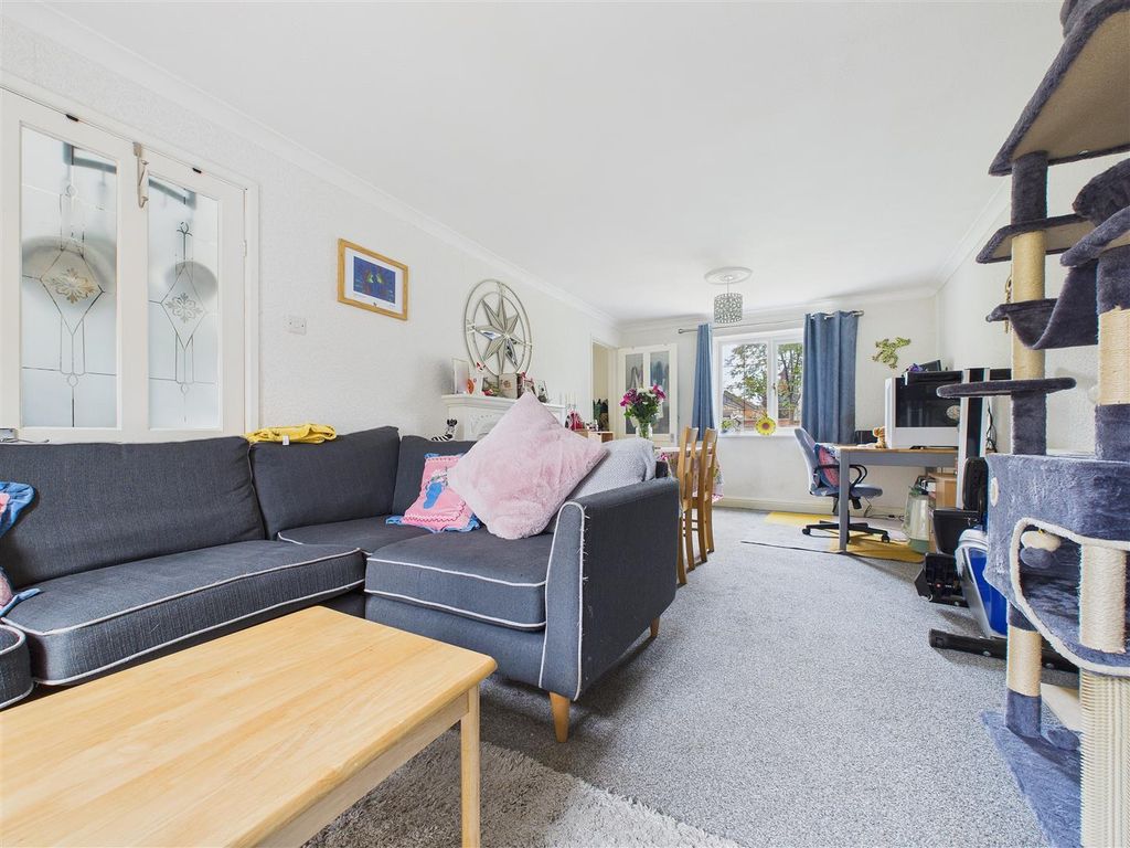 Property photo 2 of 9 Cam02453G0-Pr0168-Still006.Jpg