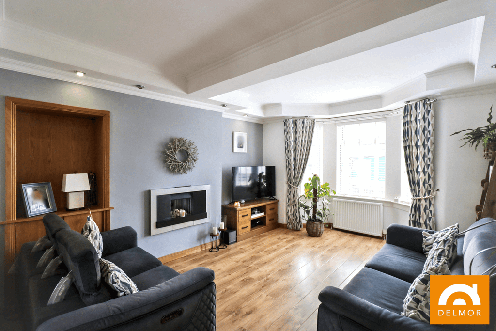 Property photo 3 of 17