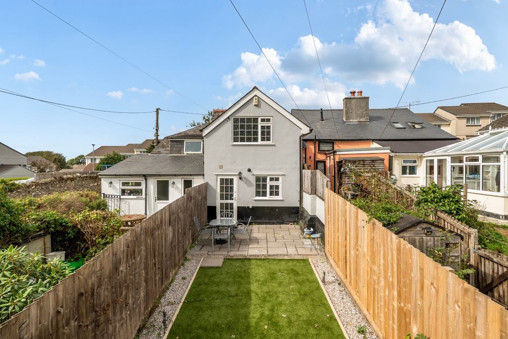 Property photo 3 of 13 5319018