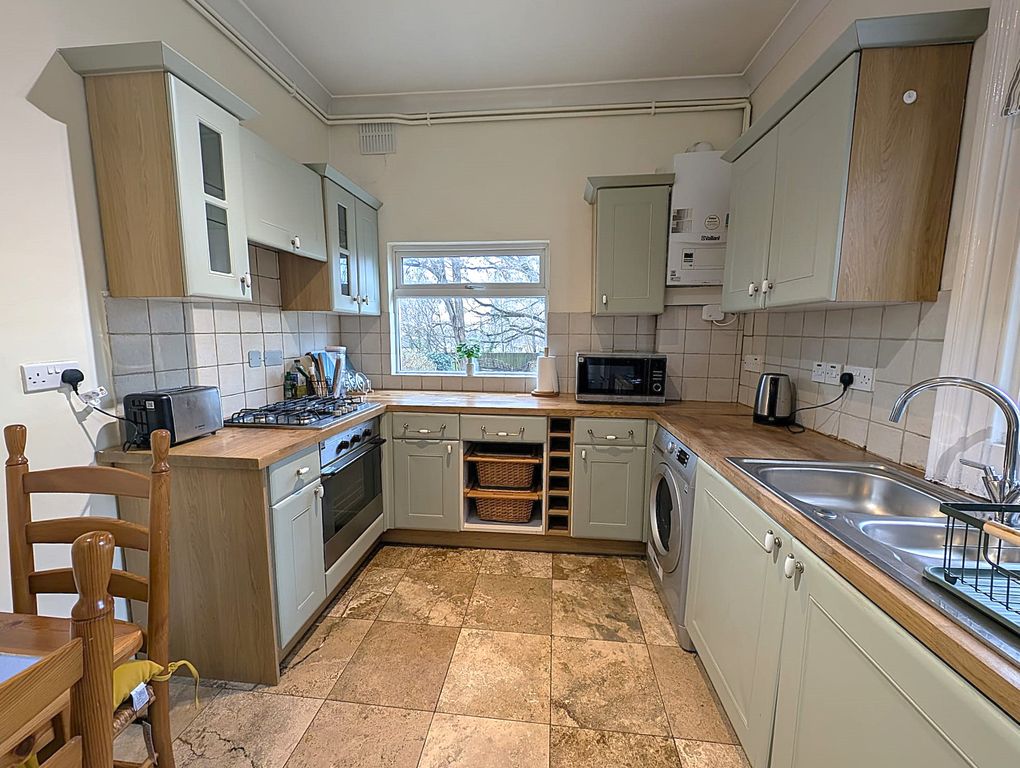 Property photo 3 of 9