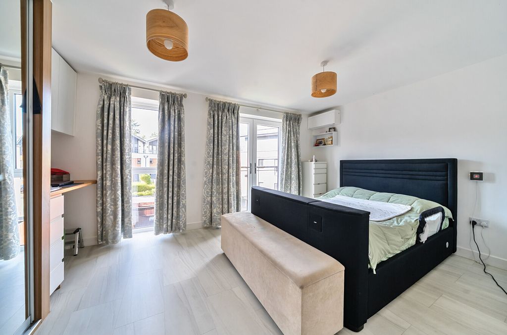 Property photo 3 of 25 1320283-4-686E978...