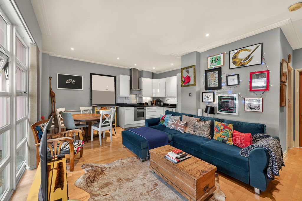 Property photo 3 of 9 Picture No. 06