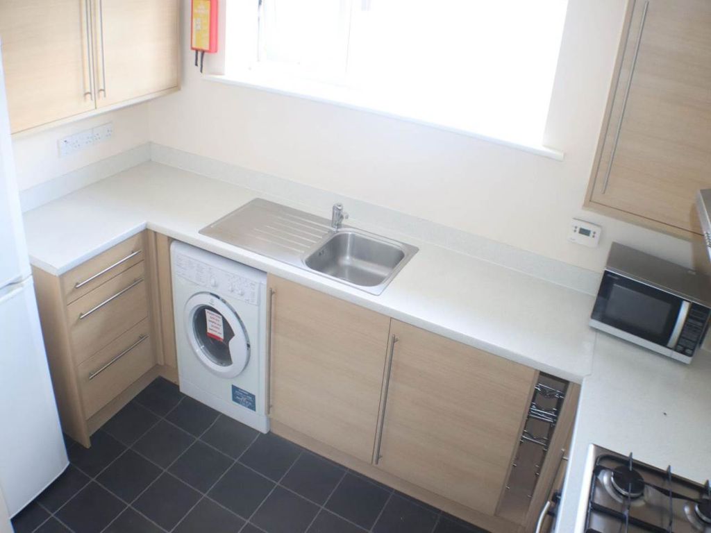 Property photo 3 of 10 0F9Eeb3c-401c-4B66-A207-Fa44Bc39Ca7A