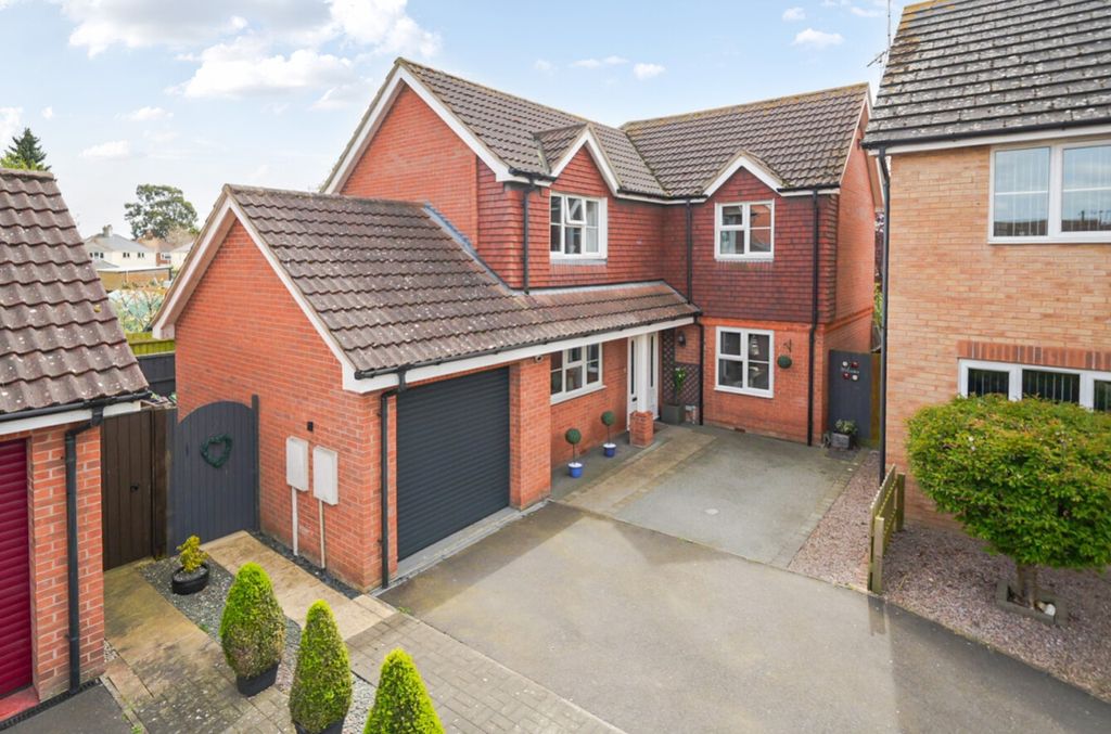 Property photo 1 of 28 2-69De5E9B01B4E-1440895-Jpg-2