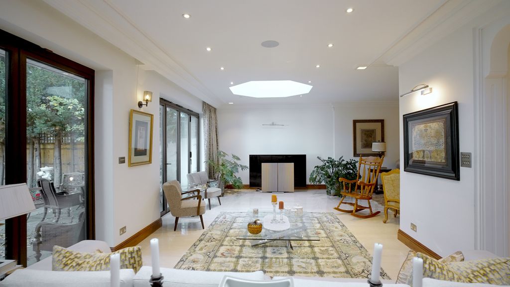 Property photo 3 of 29 Gallery