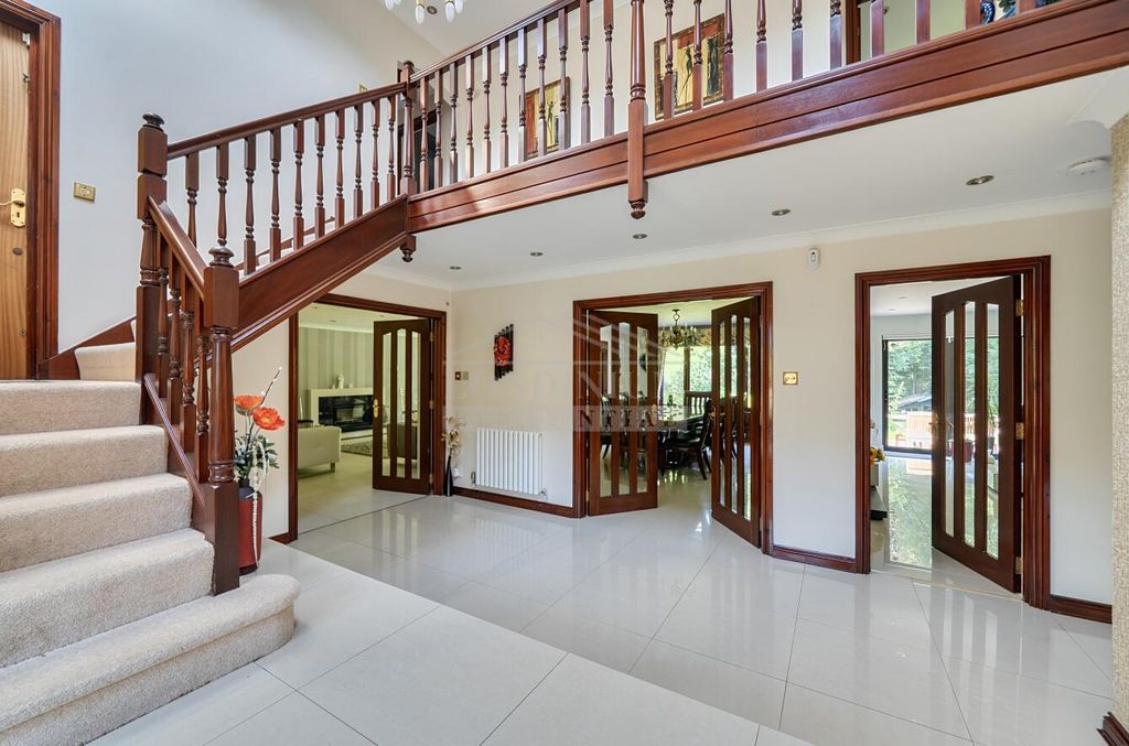Property photo 3 of 24 08F7A237-0ba7-4F40-9F3c-B92cd8971Bdc.Jpg