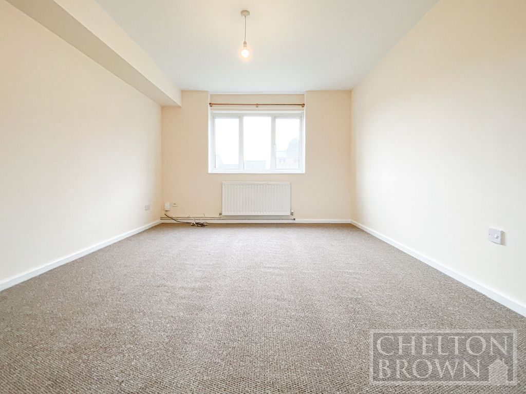 Property photo 2 of 27 Lounge