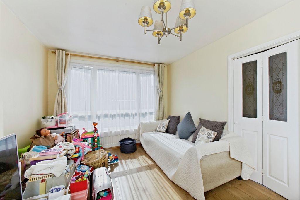 Property photo 2 of 13 Pbox-Img.Jpg