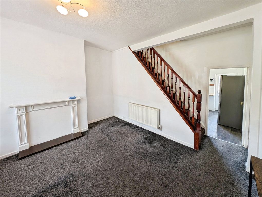 Property photo 2 of 12 Living Room