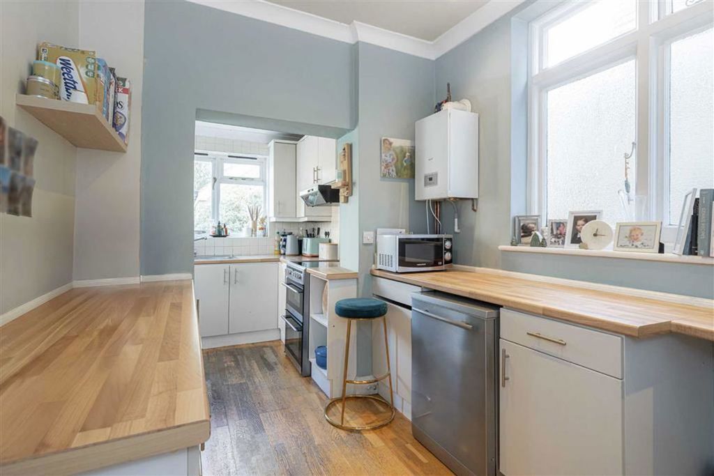 Property photo 3 of 7