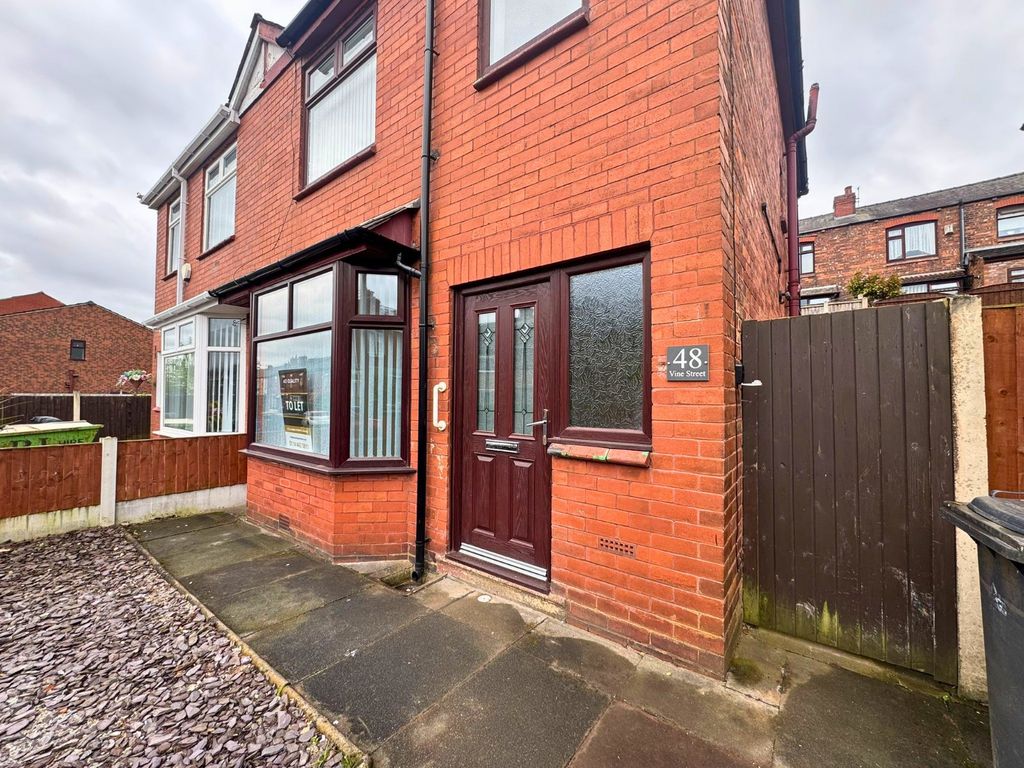 Property photo 1 of 19 48 Vine St, Longshoot, Wigan, Wn1 3Pg