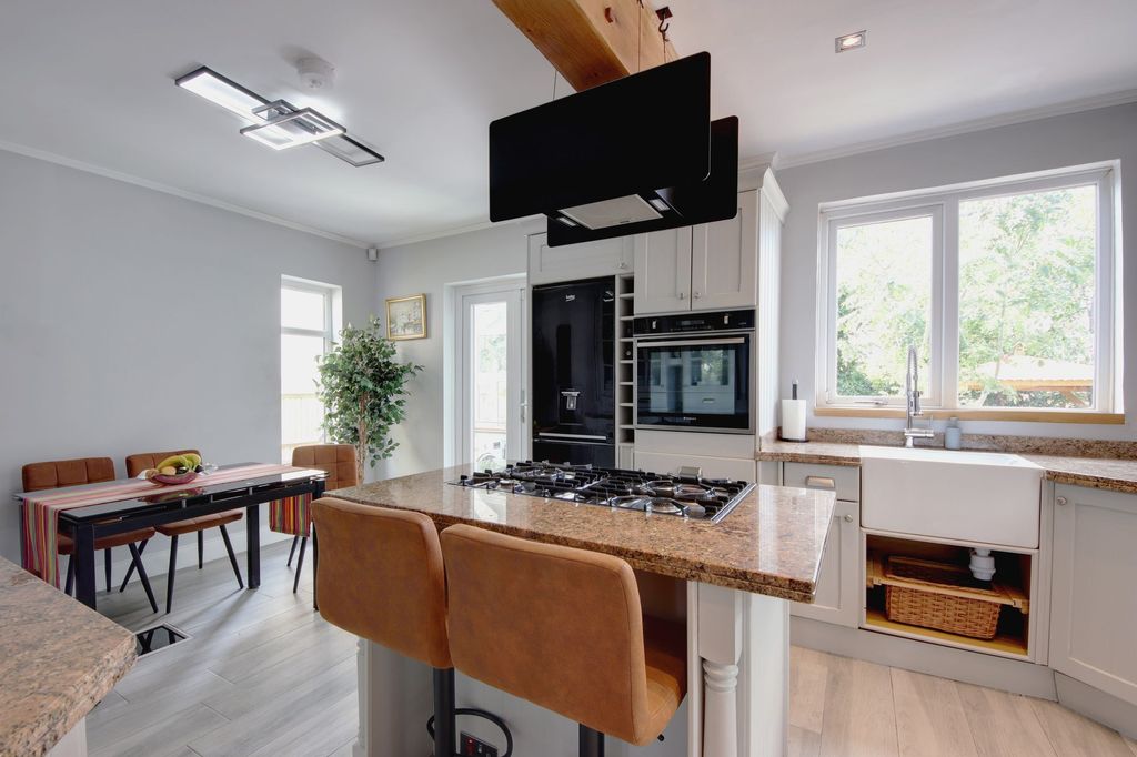 Property photo 1 of 13 Kitchen