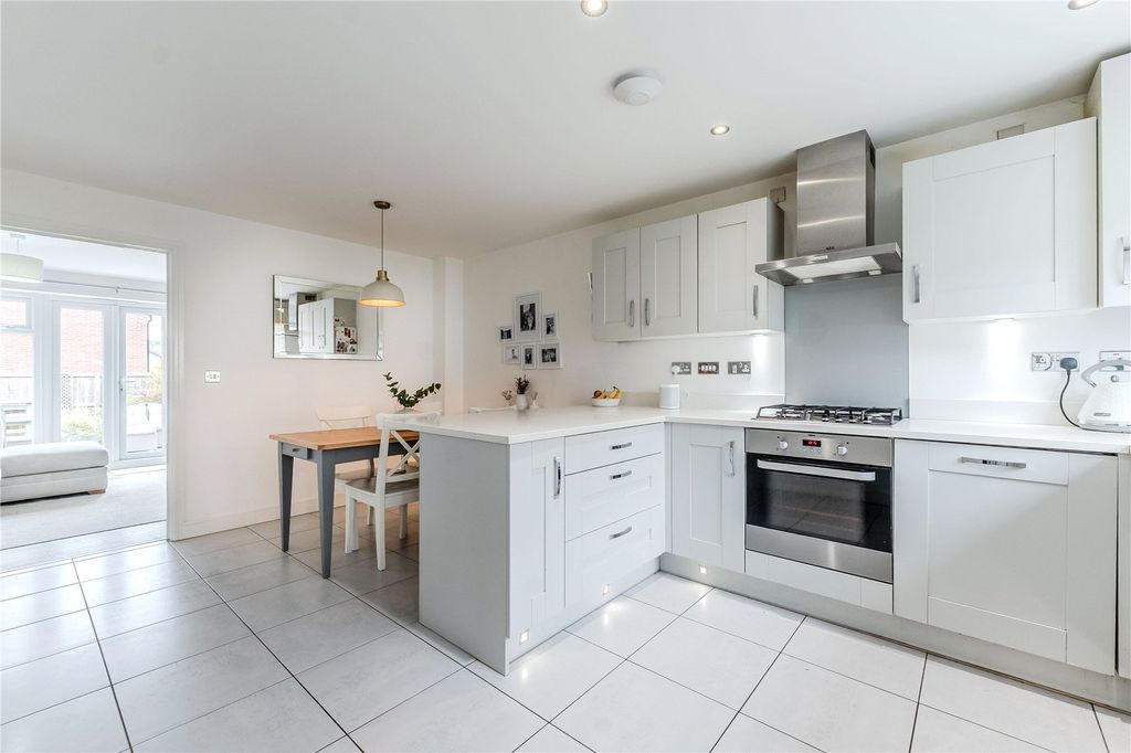 Property photo 2 of 15 Picture No. 05