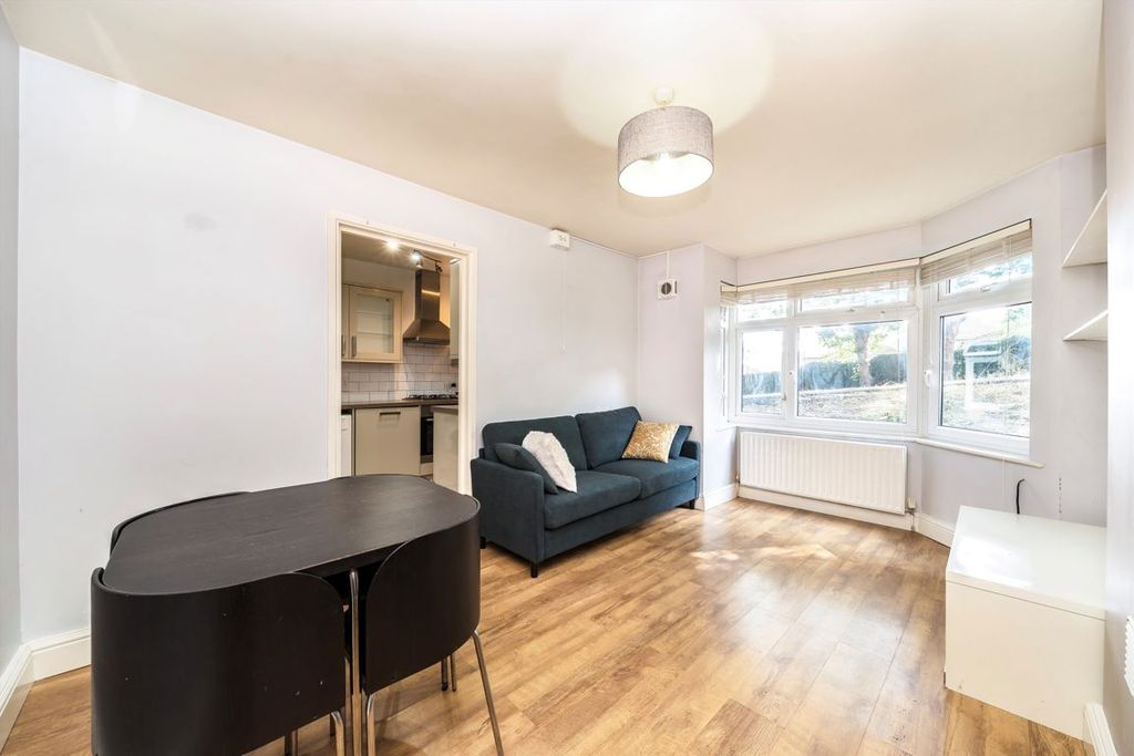 Property photo 2 of 5