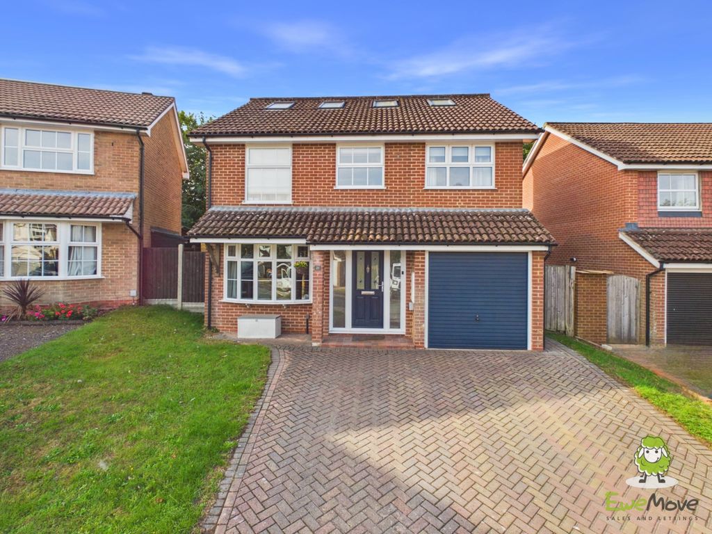 Property photo 1 of 31 Ewemove Estate Agents Basingstoke