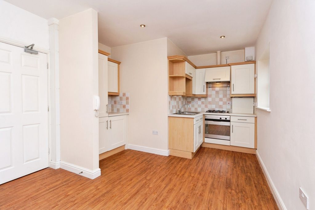 Property photo 3 of 12 Pbox-Img.Jpg