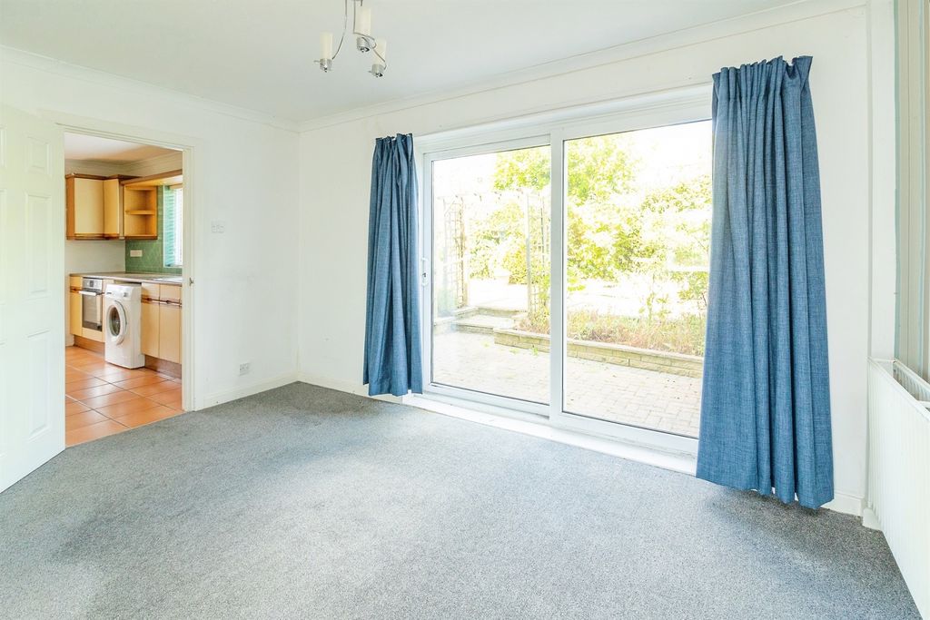 Property photo 3 of 16
