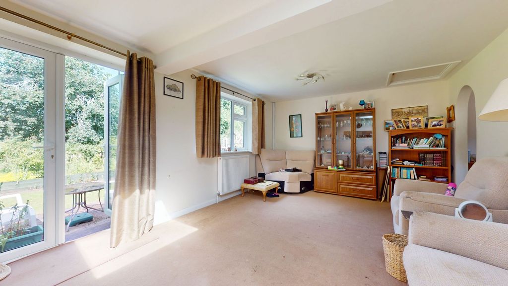 Property photo 2 of 14