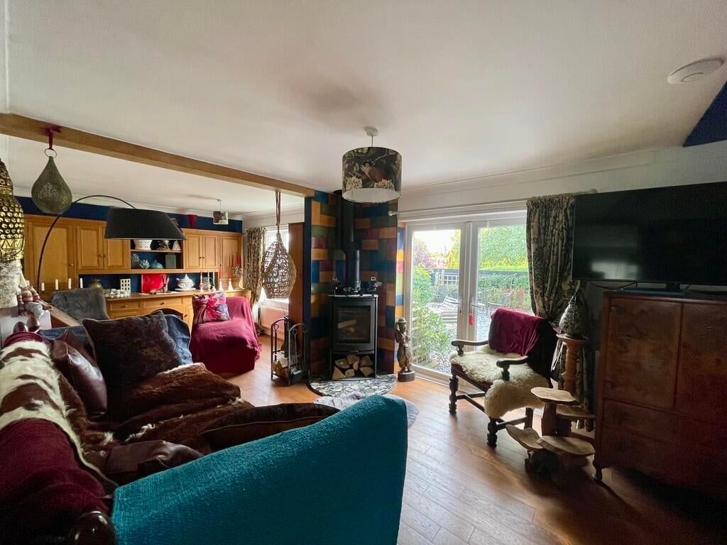 Property photo 3 of 20