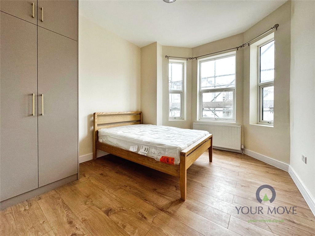 Property photo 1 of 11 Picture No. 12