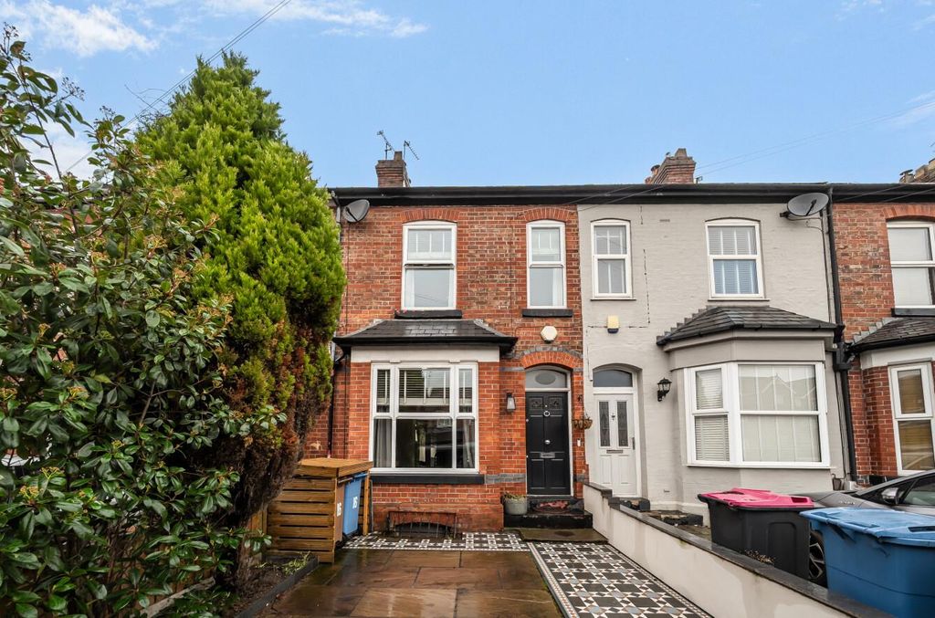 Property photo 1 of 19 1407710-21-6985d4456Fdee.Jpg