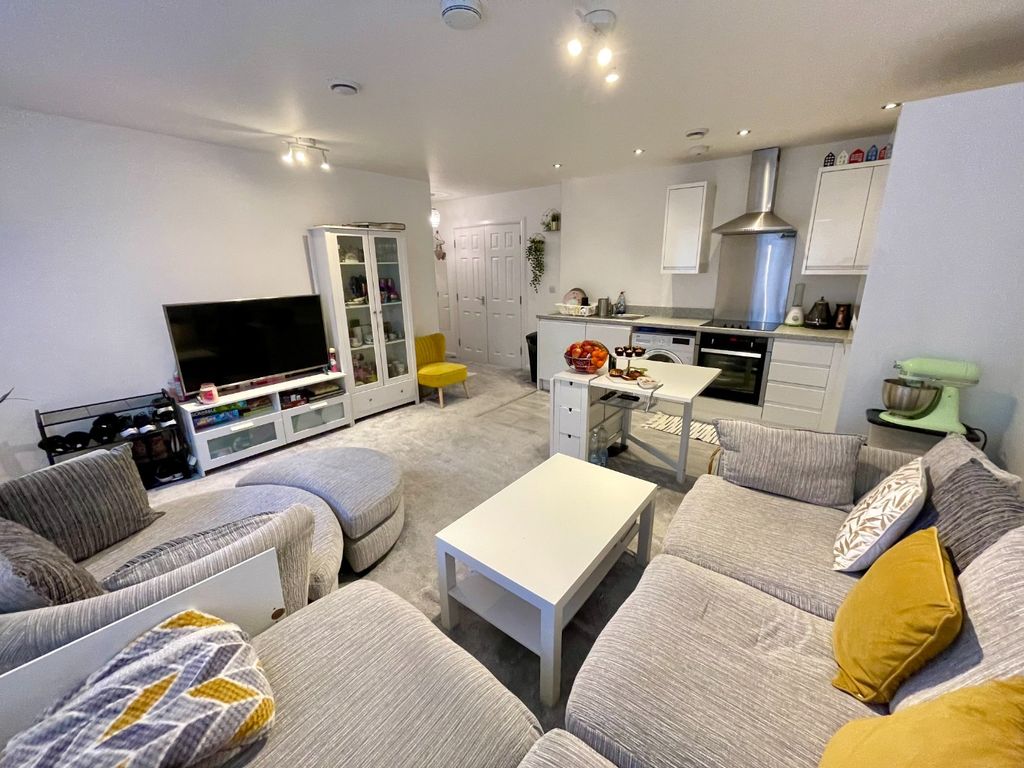 Property photo 2 of 7 3309953