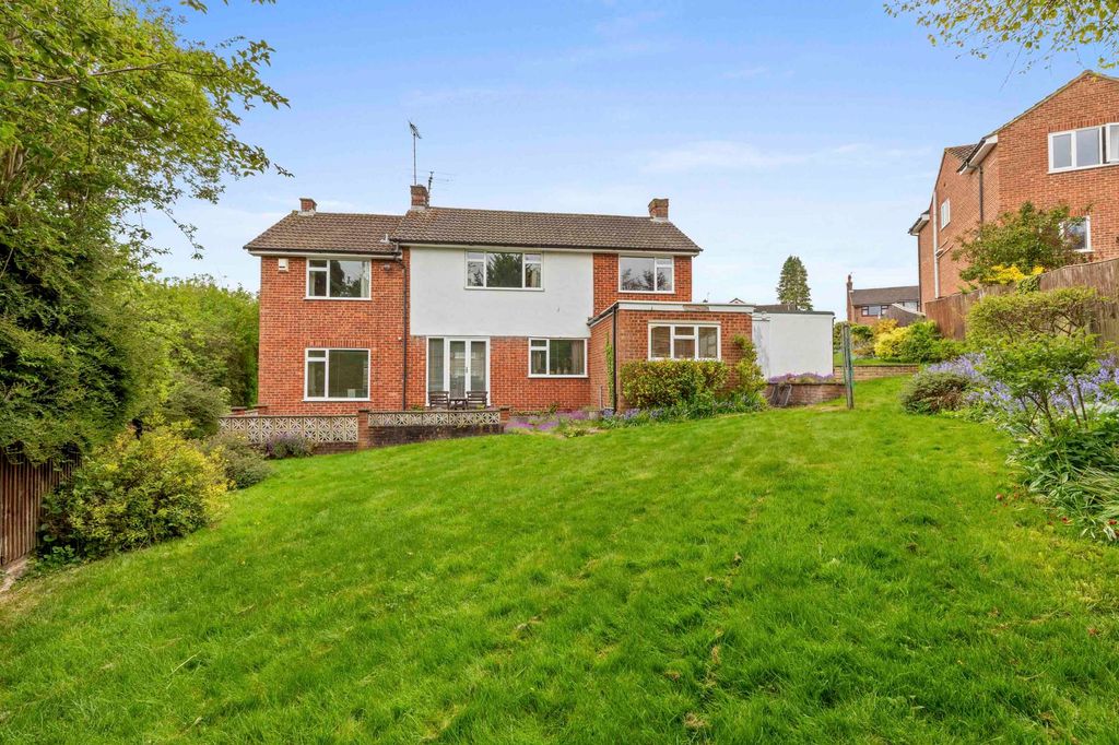 Property photo 2 of 12