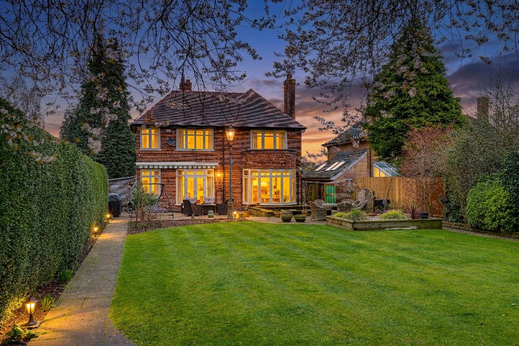 Property photo 1 of 39