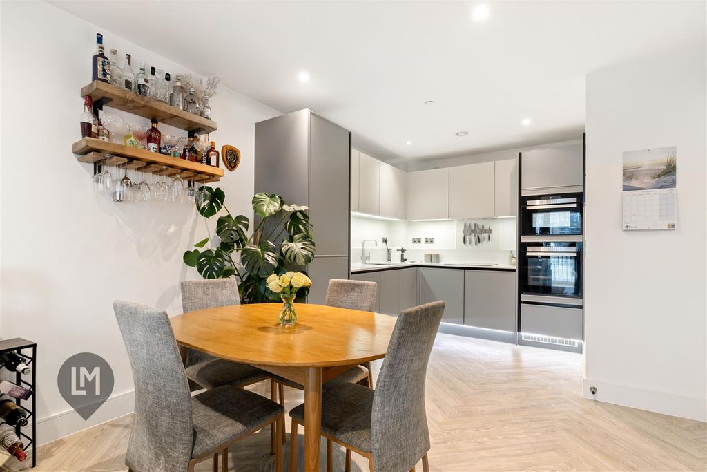 Property photo 1 of 10 Living/Kitchen/Dining Room