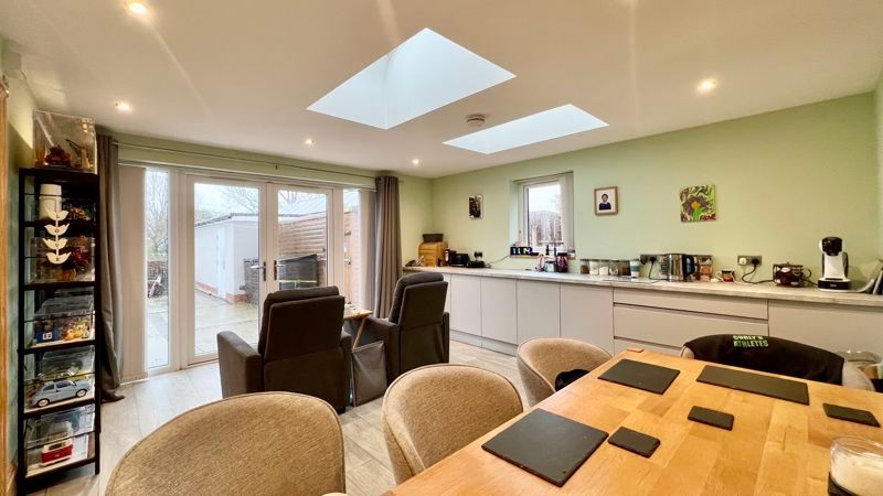 Property photo 3 of 18 Photo 3